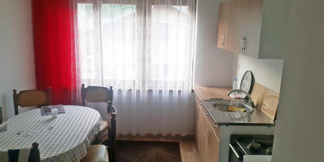 Lovely 1 Bedroom Within Walking Distance, Views Печ Экстерьер фото